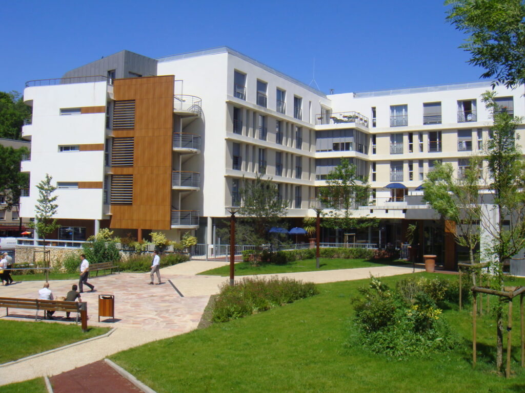 5 Pôle gériatrique du CH des Quatre Villes à Sèvres