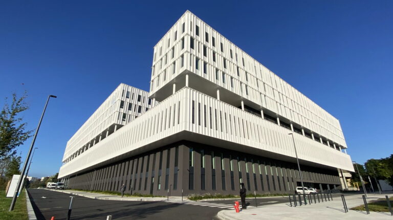 1 nouveau chu de reims