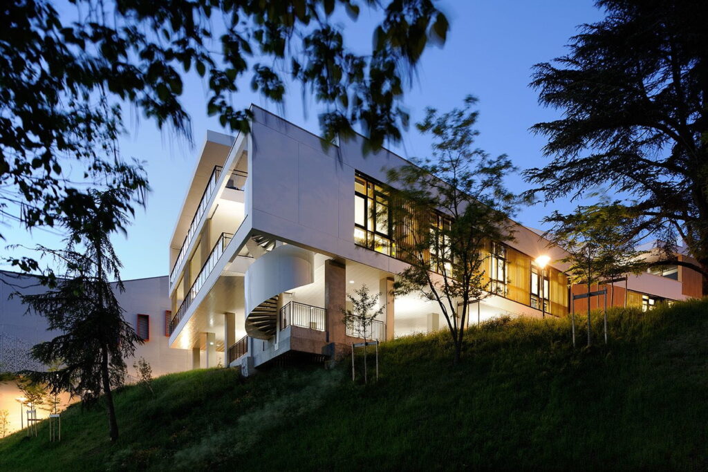 3 Restaurant universitaire Lyon Sud